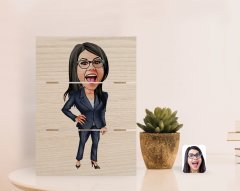Kişiye Özel Kadın Patron Karikatürlü Otantik Masaüstü Ahşap Palet Çerçeve-4