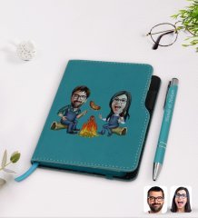 Kişiye Özel Sevgililer Karikatürlü Turkuaz Termo Deri Defter Kalem Seti-95