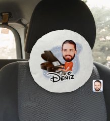 Kişiye Özel İsimli Erkek Piyanist Karikatürlü Yuvarlak Araç Koltuk Yastığı-1