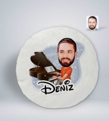 Kişiye Özel İsimli Erkek Piyanist Karikatürlü Yuvarlak Araç Koltuk Yastığı-1