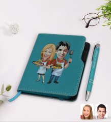 Kişiye Özel Sevgililer Karikatürlü Turkuaz Termo Deri Defter Kalem Seti-57