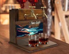 BK Gift Kişiye Özel Kabartma İsimli ve Tarihli Çift Musluklu Doğal Ahşap İçki Standı-36, İçki Standı, Doğum Günü Hediyesi, Ev Hediyesi