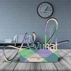 Kişiye Özel Mesleki Avukat Ahşap Masa İsimliği - D8