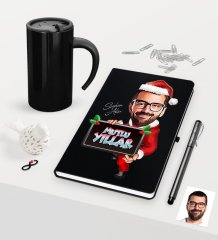 Kişiye Özel Yılbaşı Bay Karikatürlü Siyah Defter Kalem Termos Mug Seti - 1