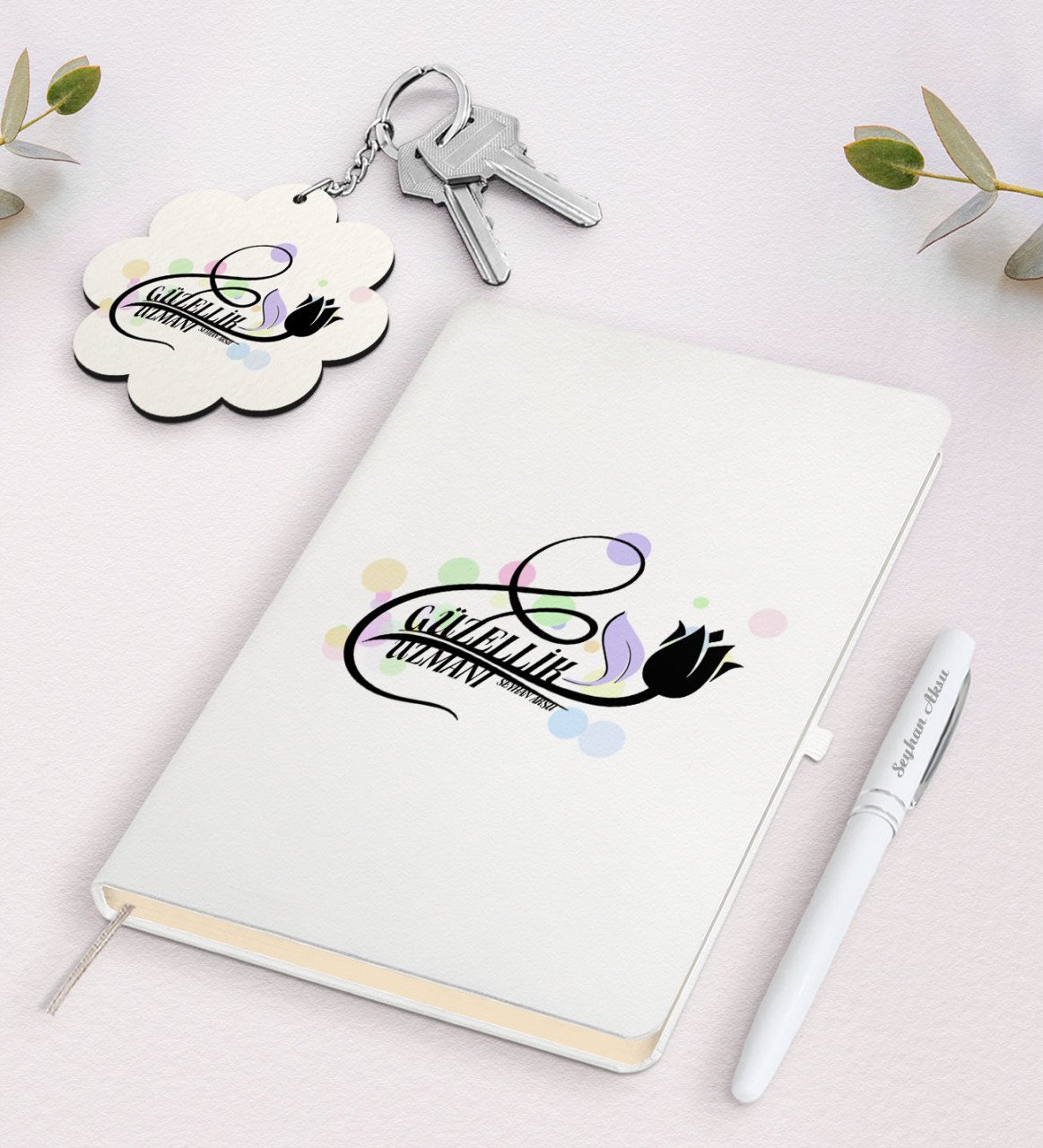 Kişiye Özel Güzellik Uzmanı Beyaz Defter Kalem ve Anahtarlık Hediye Seti-1
