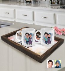 Kişiye Özel Sevgililer Karikatürlü Doğal Ahşap Tepsi ve 2’li Kupa Bardak Seti-61