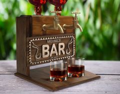 BK Gift Kişiye Özel Kabartma İsimli ve Tarihli Çift Musluklu Doğal Ahşap İçki Standı-31, İçki Standı, Doğum Günü Hediyesi, Ev Hediyesi