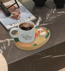 Kişiye Özel Modern Art Tasarımlı Doğal Ahşap Tabaklı Türk Kahvesi Fincanı Sunum Seti Model 9