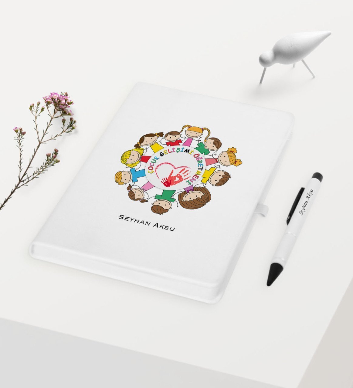 Kişiye Özel Çocuk Gelişimi Öğretmeni Temalı Beyaz Defter Kalem Hediye Seti - 1