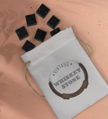 BK Gift Whiskey Stone Tasarımlı Özel Kesesinde 12’li Doğal Granit Viski Soğutma Taşı Seti - Model 6