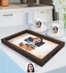 Kişiye Özel Kadın Öğretmen Karikatürlü Doğal Ahşap Tepsi ve 2’li Kahve Fincan Seti-2