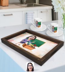 Kişiye Özel Kadın Öğretmen Karikatürlü Doğal Ahşap Tepsi ve 2’li Kahve Fincan Seti-1