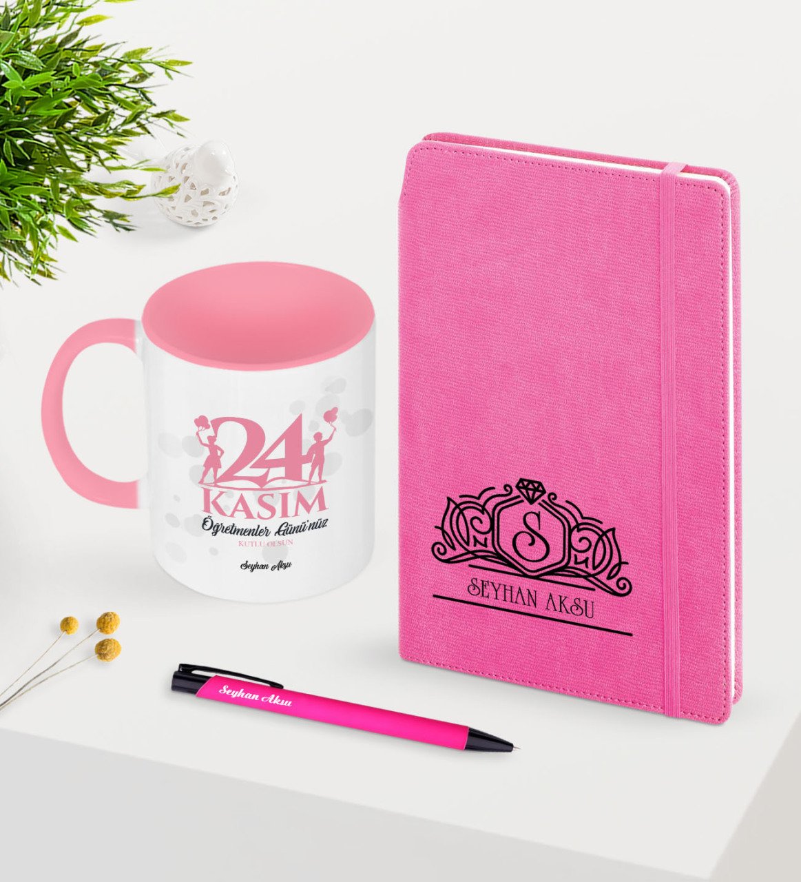 Kişiye Özel Öğretmenler Günü Temalı Pembe Defter Kalem Kupa Seti - 2