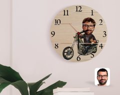 Kişiye Özel Erkek Motorcu Karikatürlü Otantik Ahşap Palet Saat-4