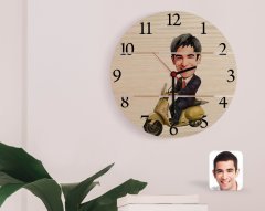 Kişiye Özel Erkek Motorcu Karikatürlü Otantik Ahşap Palet Saat-3