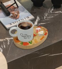 Kişiye Özel Meyveler Tasarımlı Doğal Ahşap Tabaklı Türk Kahvesi Fincanı Sunum Seti Model 3