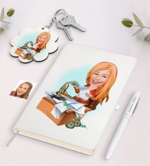 Kişiye Özel Kadın Patron Karikatürlü Beyaz Defter Kalem ve Anahtarlık Hediye Seti-3