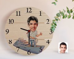 Kişiye Özel Erkek Kaptan Karikatürlü Otantik Ahşap Palet Saat-2