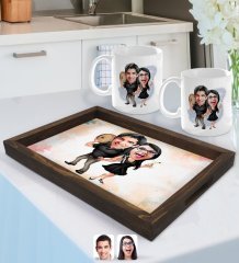 Kişiye Özel Sevgililer Karikatürlü Doğal Ahşap Tepsi ve 2’li Kupa Bardak Seti-18