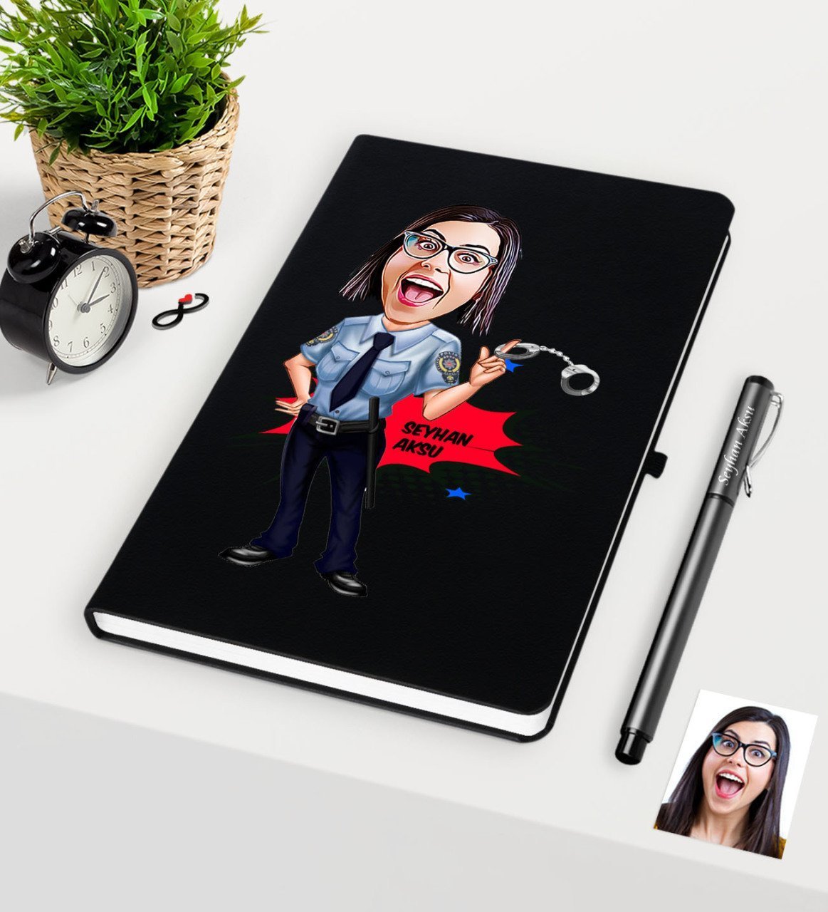 Kişiye Özel Bayan Polis Karikatürlü Siyah Defter Kalem Seti