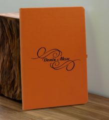 BK Gift Kişiye Özel İsimli Turuncu Defter ve Somon Cam Matara Hediye Seti-3, Sevgiliye Hediye, Arkadaşa Hediye, Yeni İş Hediyesi