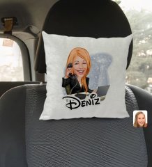 Kişiye Özel İsimli Kadın Asistan Karikatürlü Kare Araç Koltuk Yastığı-1