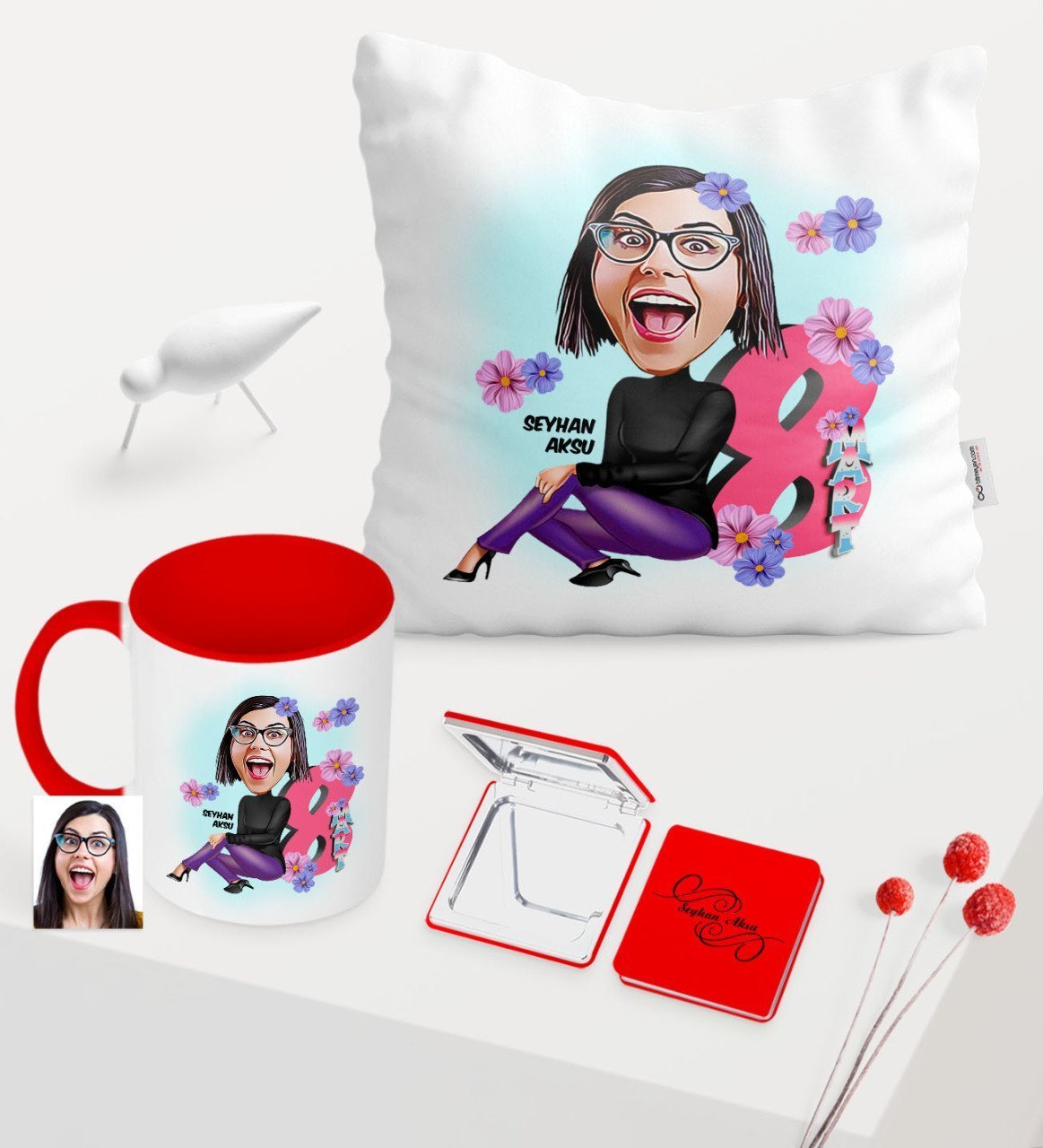 Kadınlar Gününe Özel Karikatürlü Kırmızı Kupa Ayna Yastık Seti - 2