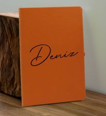 BK Gift Kişiye Özel İsimli Turuncu Defter ve Somon Cam Matara Hediye Seti-1, Sevgiliye Hediye, Arkadaşa Hediye, Yeni İş Hediyesi