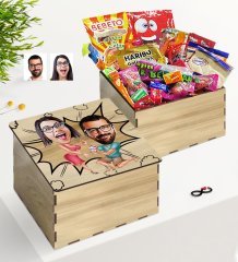 Kişiye Özel Ahşap Kutuda Evlilik Teklifi Karikatürlü Nostaljik Lezzetler Hediye Seti-4