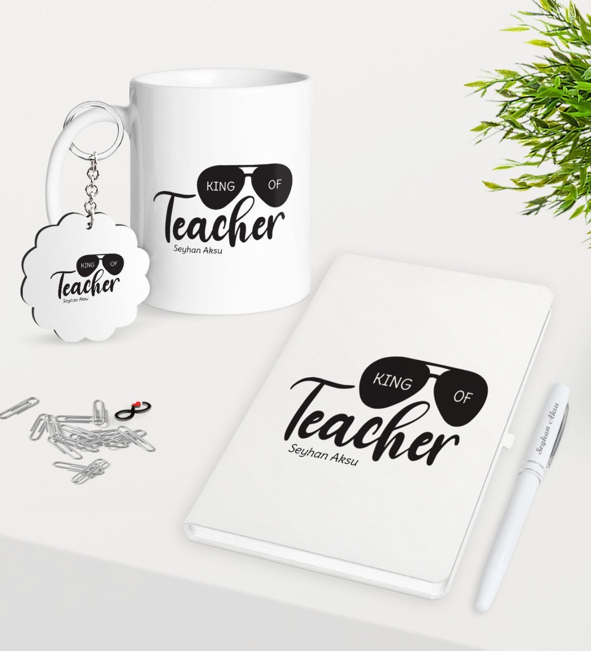 Kişiye Özel Öğretmenin Kralı Kupa Anahtarlık Beyaz Defter Kalem Hediye Seti-1