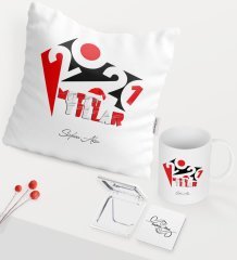 BK Gift Kişiye Özel Yılbaşı 2023 Mutlu Yıllar Temalı Beyaz Kupa Ayna Yastık Seti - 1