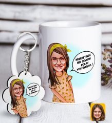 Kişiye Özel Kız Çocuk Kolay Yetişmiyor Karikatürlü Beyaz Kupa ve Anahtarlık Hediye Seti-2