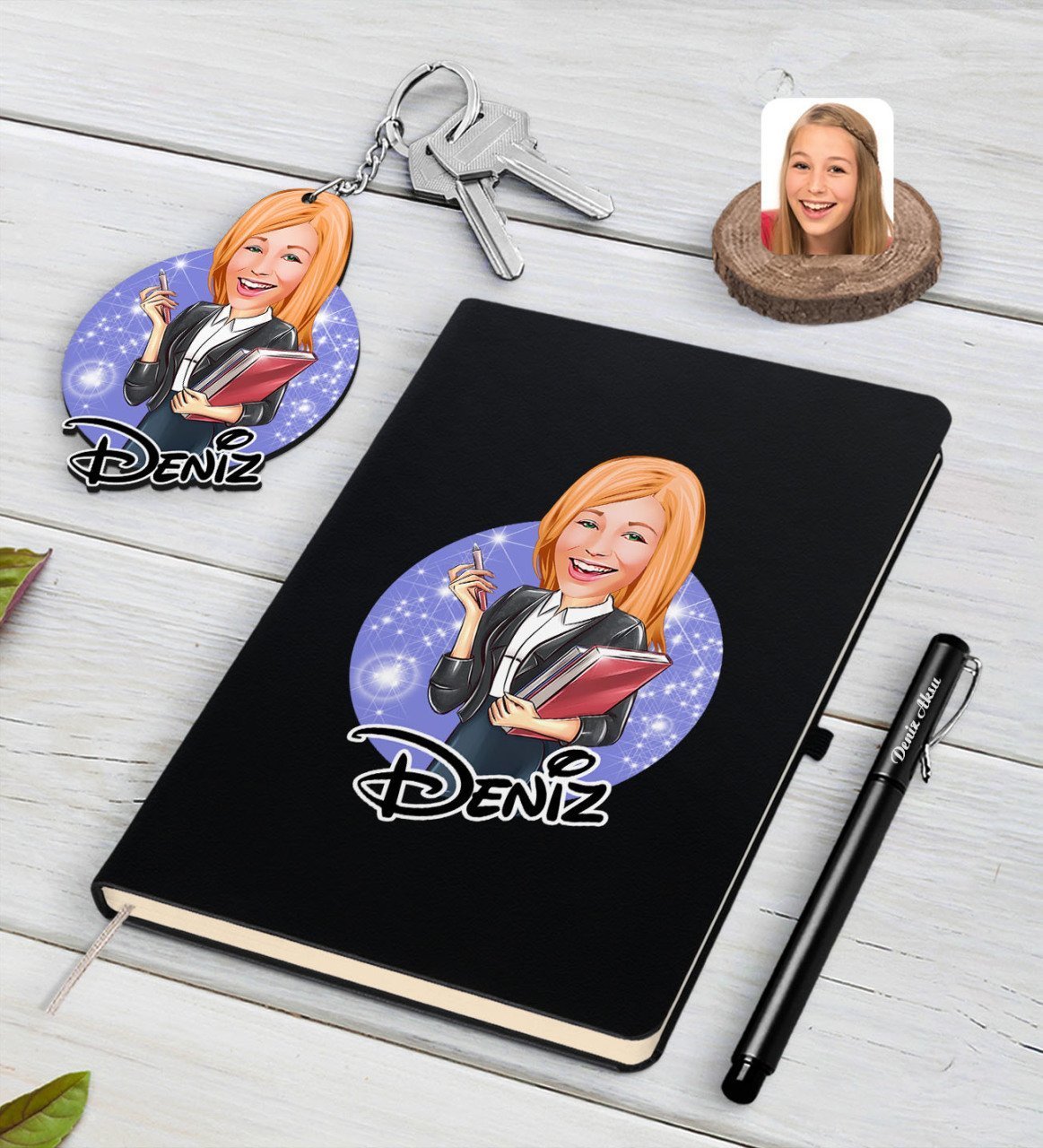 Kişiye Özel Kadın Yönetici Karikatürlü Siyah Defter Kalem Ve Anahtarlık Hediye Seti-1