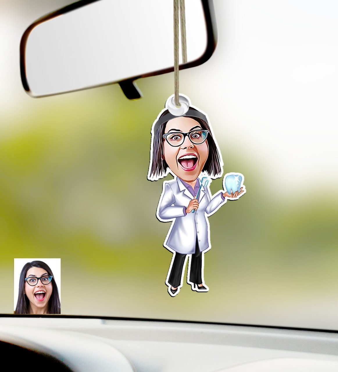 Kişiye Özel Bayan Diş Hekimi Karikatürlü Ahşap Araba Dikiz Ayna Süsü-1