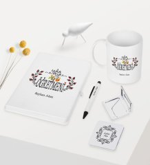 Kişiye Özel Yılın En İyi Öğretmeni Temalı Beyaz Defter Kalem Kupa Ayna Seti - 2