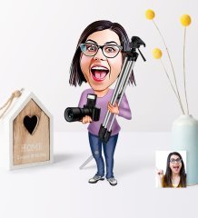 Kişiye Özel Bayan Profesyonel Fotoğrafçı Karikatür Ahşap Biblo - 1