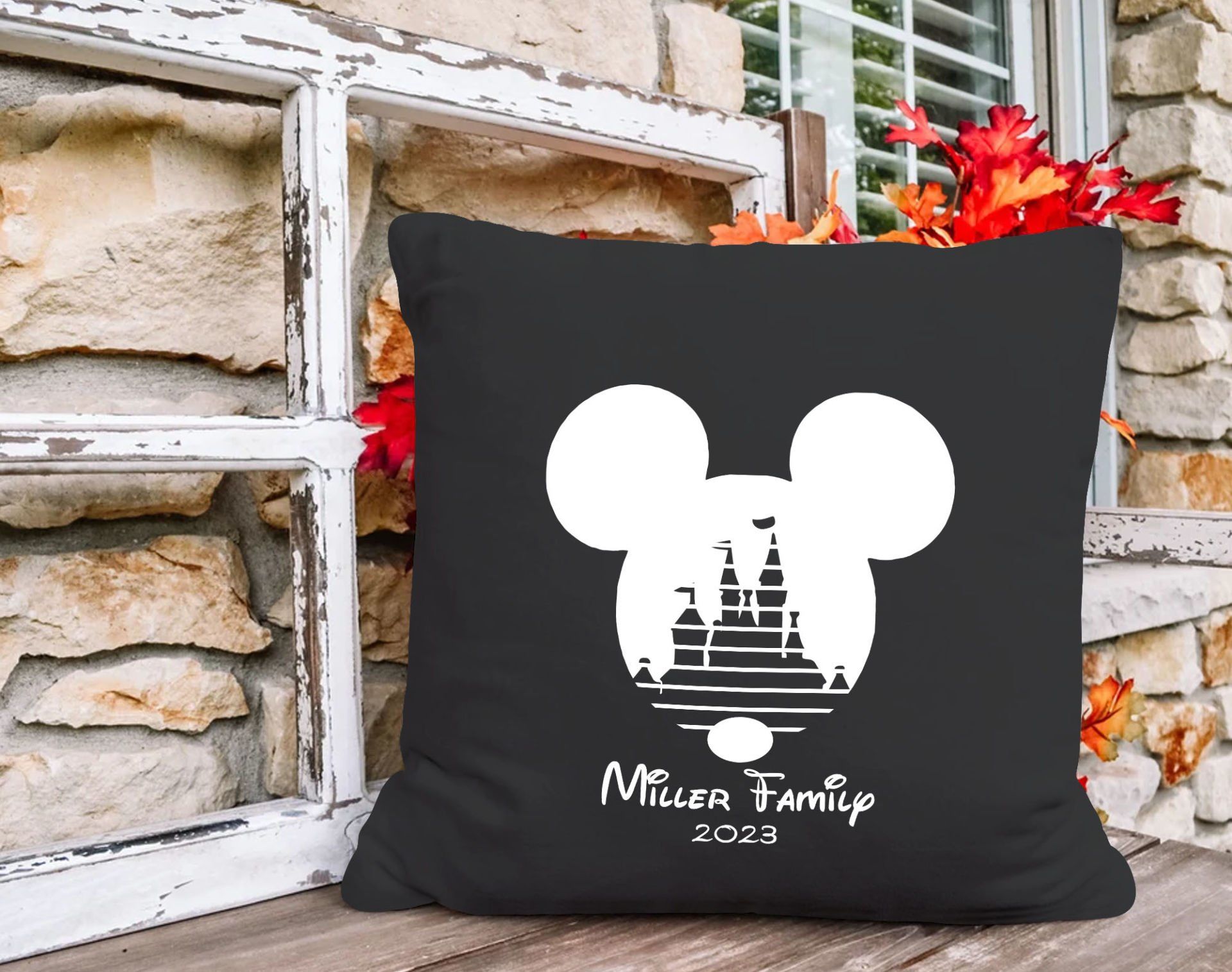 BK Gift Kişiye Özel Disney Tasarımlı Premium Kumaş Siyah Kırlent Yastık, Ev Hediyesi, Ev Dekorasyonu, Dekoratif Hediye-5