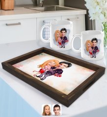 Kişiye Özel Sevgililer Karikatürlü Doğal Ahşap Tepsi ve 2’li Kupa Bardak Seti-2