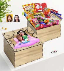 Kişiye Özel Ahşap Kutuda Anne Kız Karikatürlü Nostaljik Lezzetler Hediye Seti-3