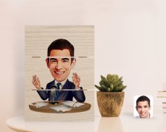 Kişiye Özel Erkek Spiker Karikatürlü Otantik Masaüstü Ahşap Palet Çerçeve-1