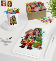 Kişiye Özel Yeni Yıl Kız Kardeşler Karikatürlü Beyaz Defter Kalem Türk Kahvesi Fincanı ve Kutulu Haribo Şeker Hediye Seti-2