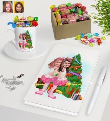 Kişiye Özel Yeni Yıl Kız Kardeşler Karikatürlü Beyaz Defter Kalem Türk Kahvesi Fincanı ve Kutulu Haribo Şeker Hediye Seti-1