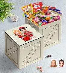 Kişiye Özel Yeni Yıl Sevgililer Karikatürlü Ahşap Kutuda Nostaljik Lezzetler Hediye Seti-5