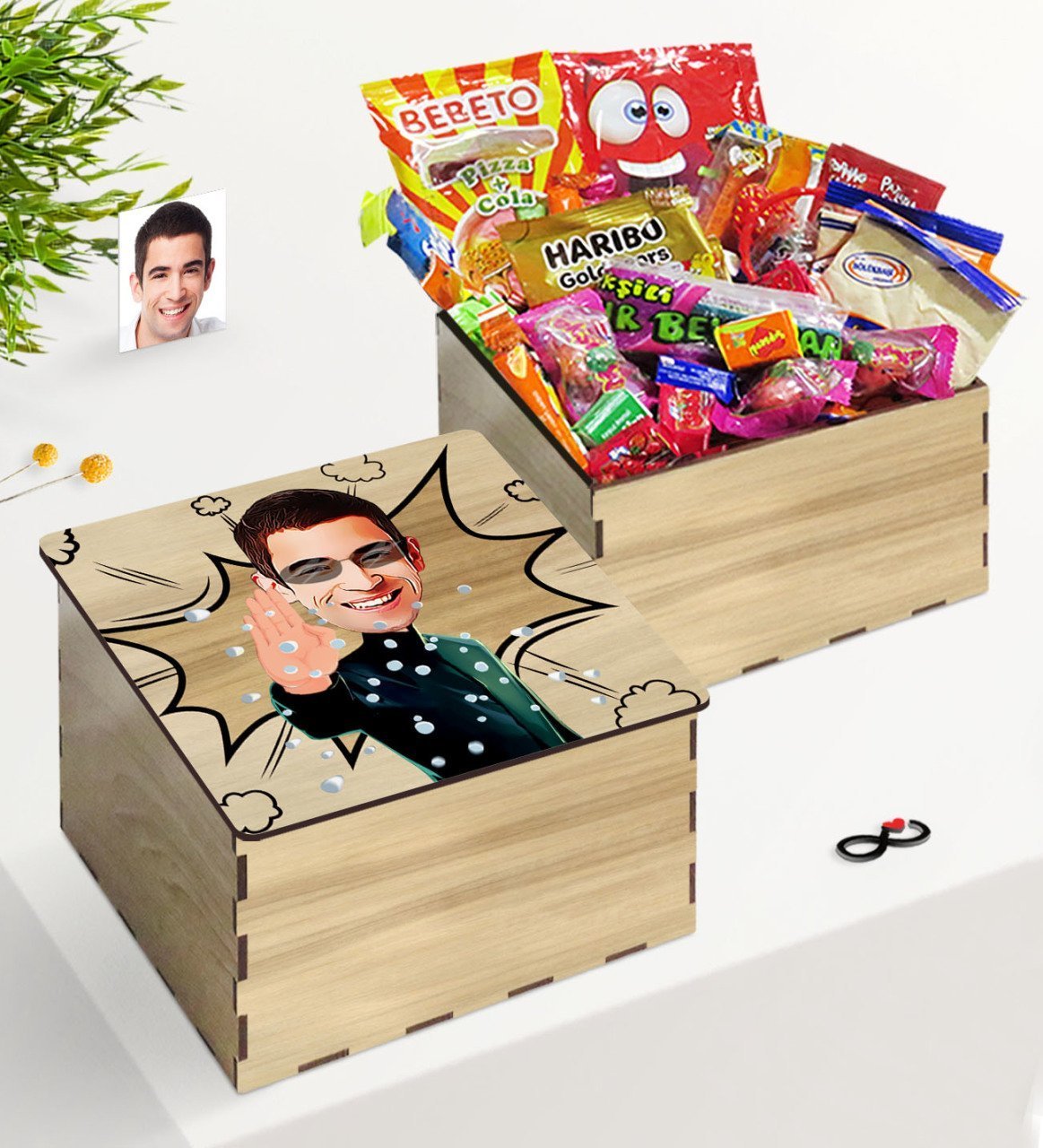 Kişiye Özel Ahşap Kutuda Matrix Neo Karikatürlü Nostaljik Lezzetler Hediye Seti
