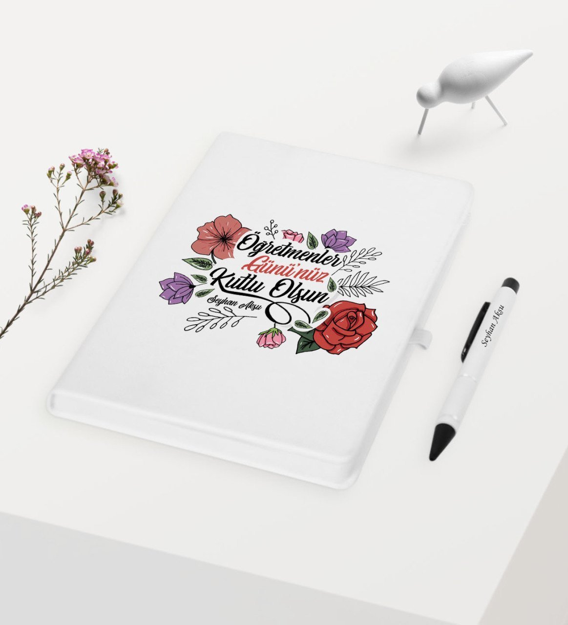 Kişiye Özel Öğretmenler Gününüz Kutlu Olsun Temalı Beyaz Defter Kalem Hediye Seti - 5