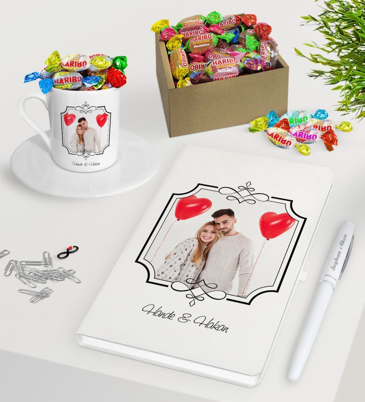 Kişiye Özel İsimli Fotoğraflı Beyaz Defter Kalem Türk Kahvesi Fincanı ve Kutulu Haribo Şeker Hediye Seti-31