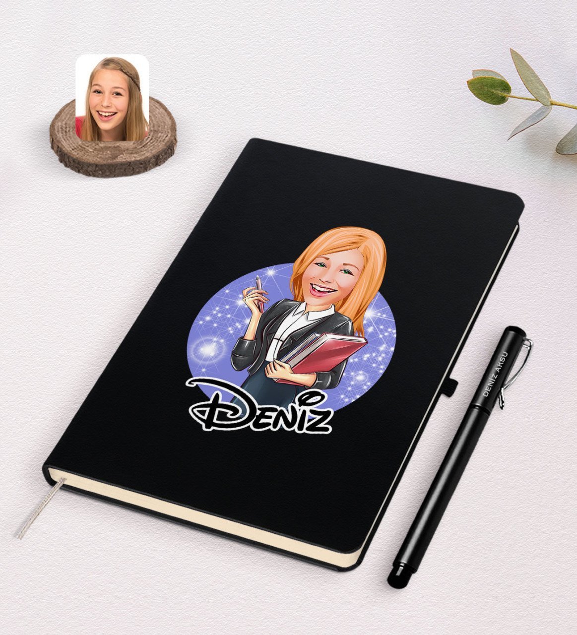 Kişiye Özel Kadın Yönetici Karikatürlü Siyah Defter ve Kalem Hediye Seti-1