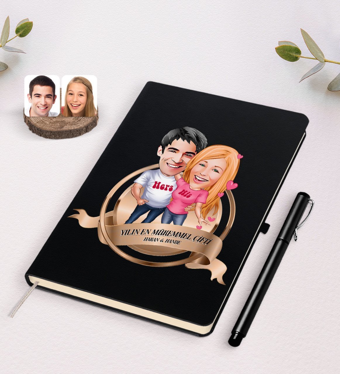 Kişiye Özel Yılın En Mükemmel Çifti Karikatürlü Siyah Defter ve Kalem Hediye Seti-5