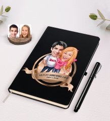 Kişiye Özel Yılın En Mükemmel Çifti Karikatürlü Siyah Defter ve Kalem Hediye Seti-5