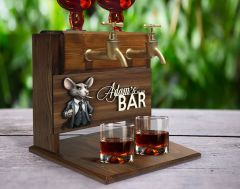 BK Gift Kişiye Özel Kabartma İsimli ve Tarihli Çift Musluklu Doğal Ahşap İçki Standı-3, İçki Standı, Doğum Günü Hediyesi, Ev Hediyesi